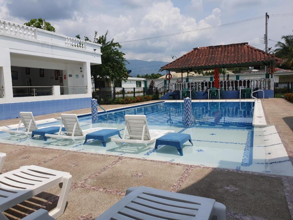 Hotel Maratea Melgar Exterior photo
